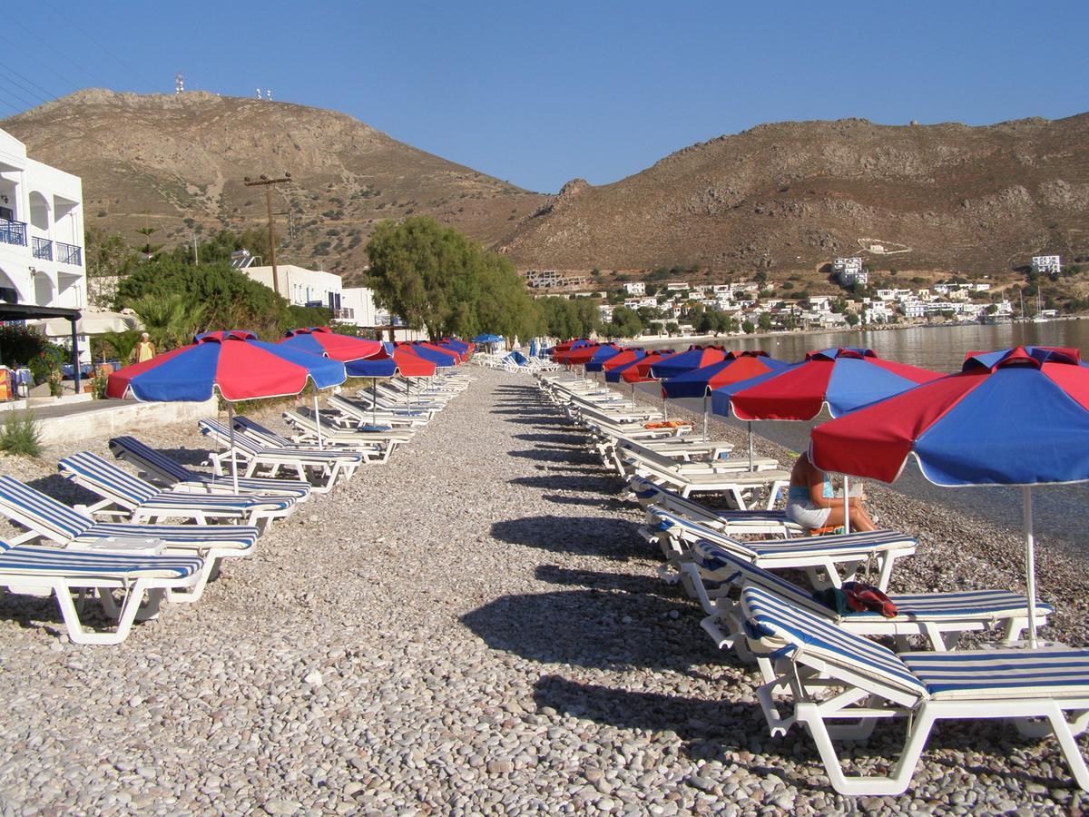 Hotel Eleni Beach Livadia エクステリア 写真